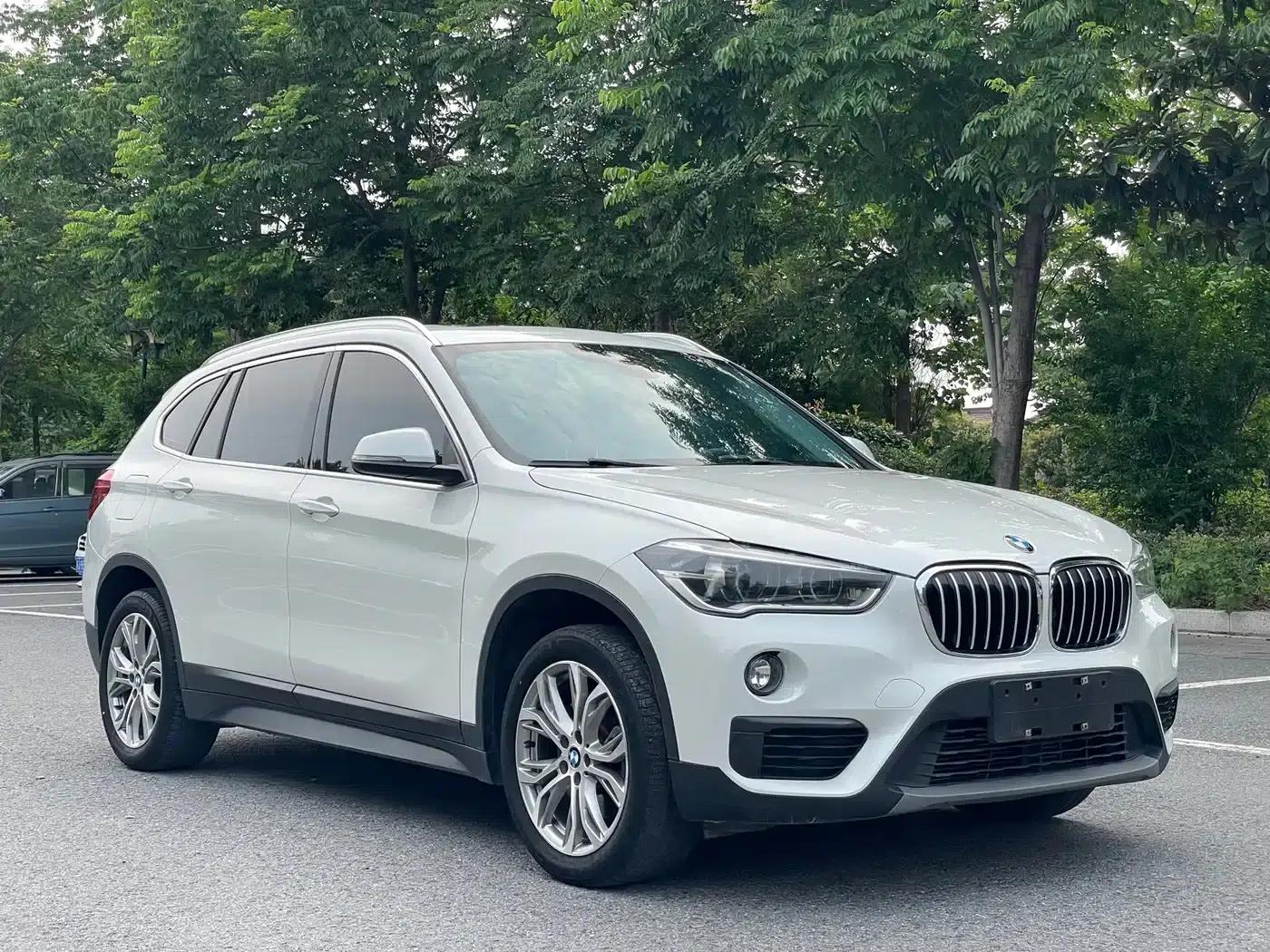 BMW X1 2019 sDrive20Li Leading Edition — миниатюра 3