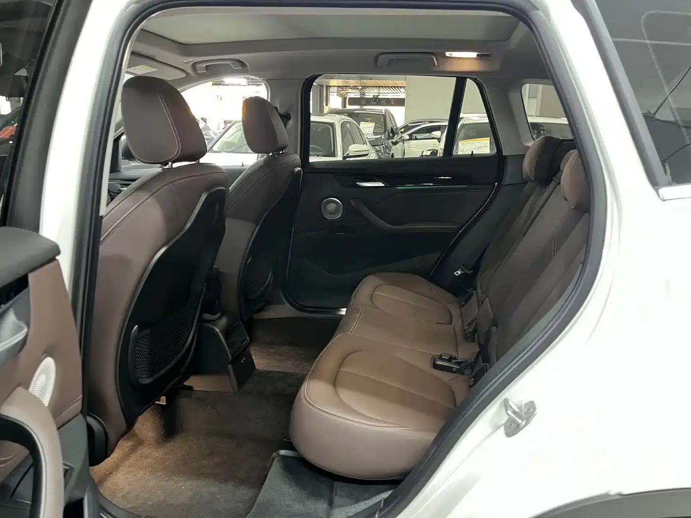BMW X1 2022 sDrive20Li Fashion Edition — миниатюра 7