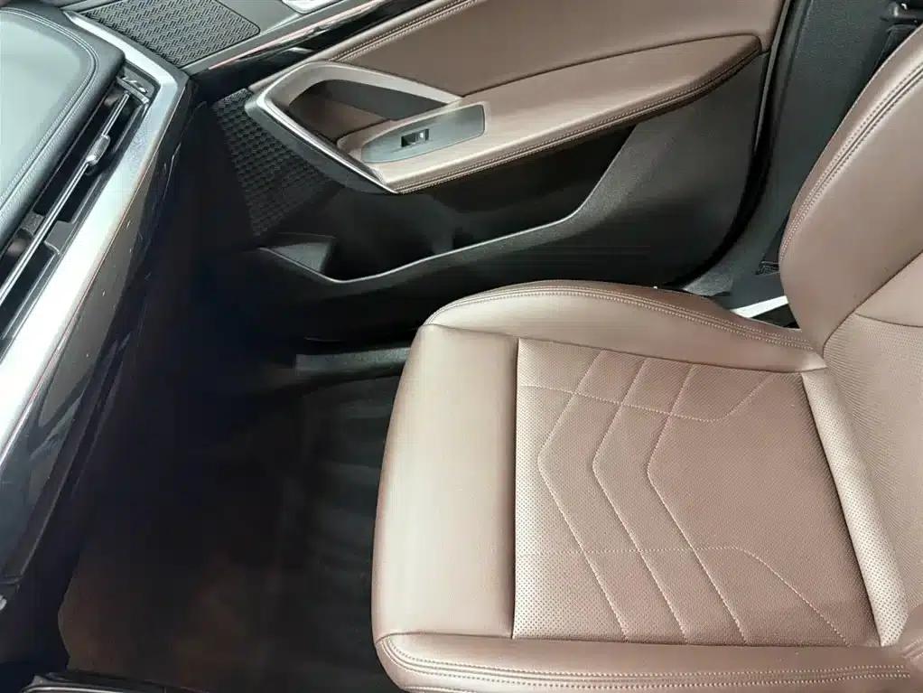2023 BMW X1 sDrive20Li X Design Package — миниатюра 13