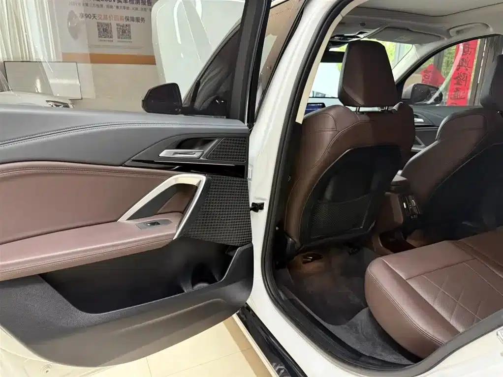 2023 BMW X1 sDrive20Li X Design Package — миниатюра 17