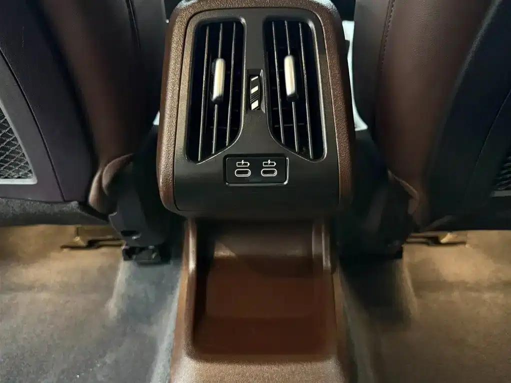 2023 BMW X1 sDrive20Li X Design Package — миниатюра 19