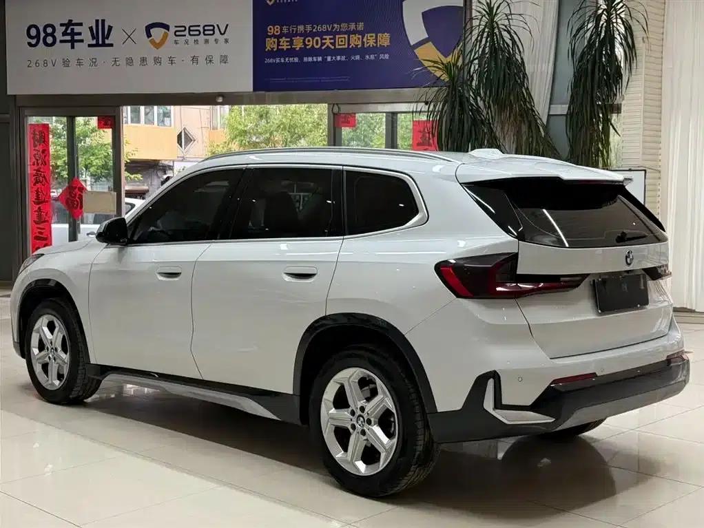2023 BMW X1 sDrive20Li X Design Package — миниатюра 6
