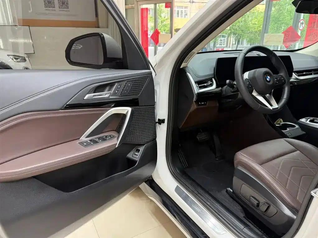 2023 BMW X1 sDrive20Li X Design Package — миниатюра 8