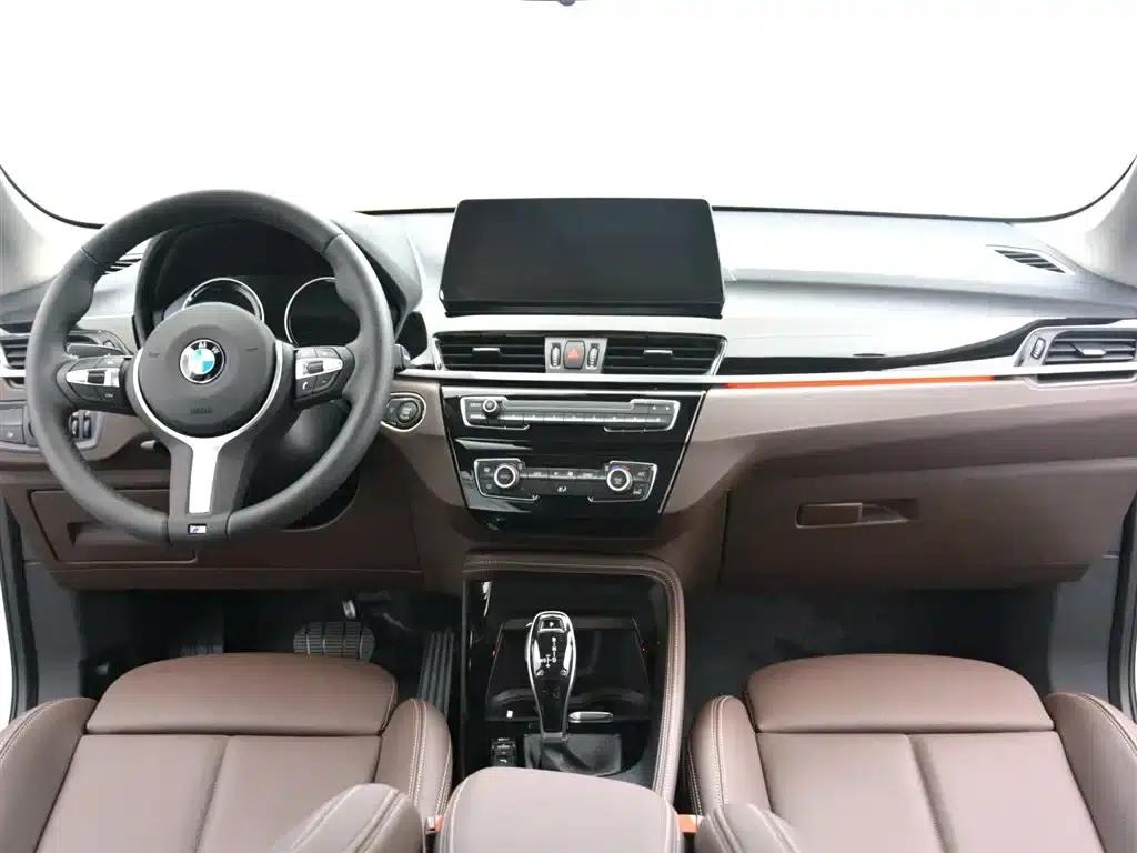 BMW X1 2021 xDrive25Li Premium — миниатюра 7