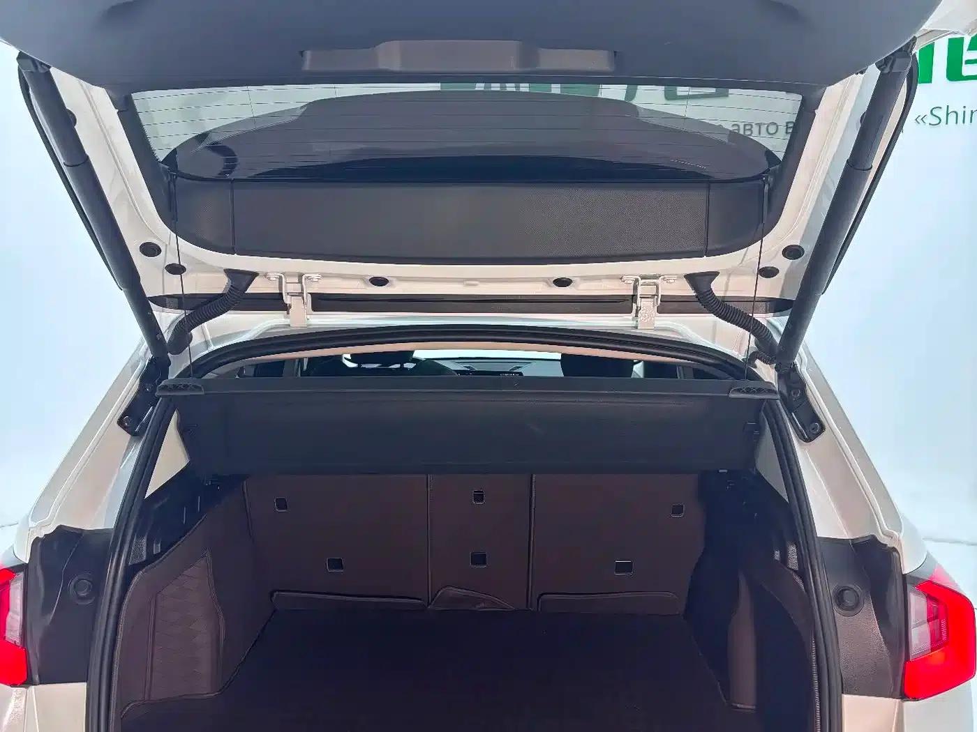 2023 BMW X1 sDrive20Li X Design Package — миниатюра 22