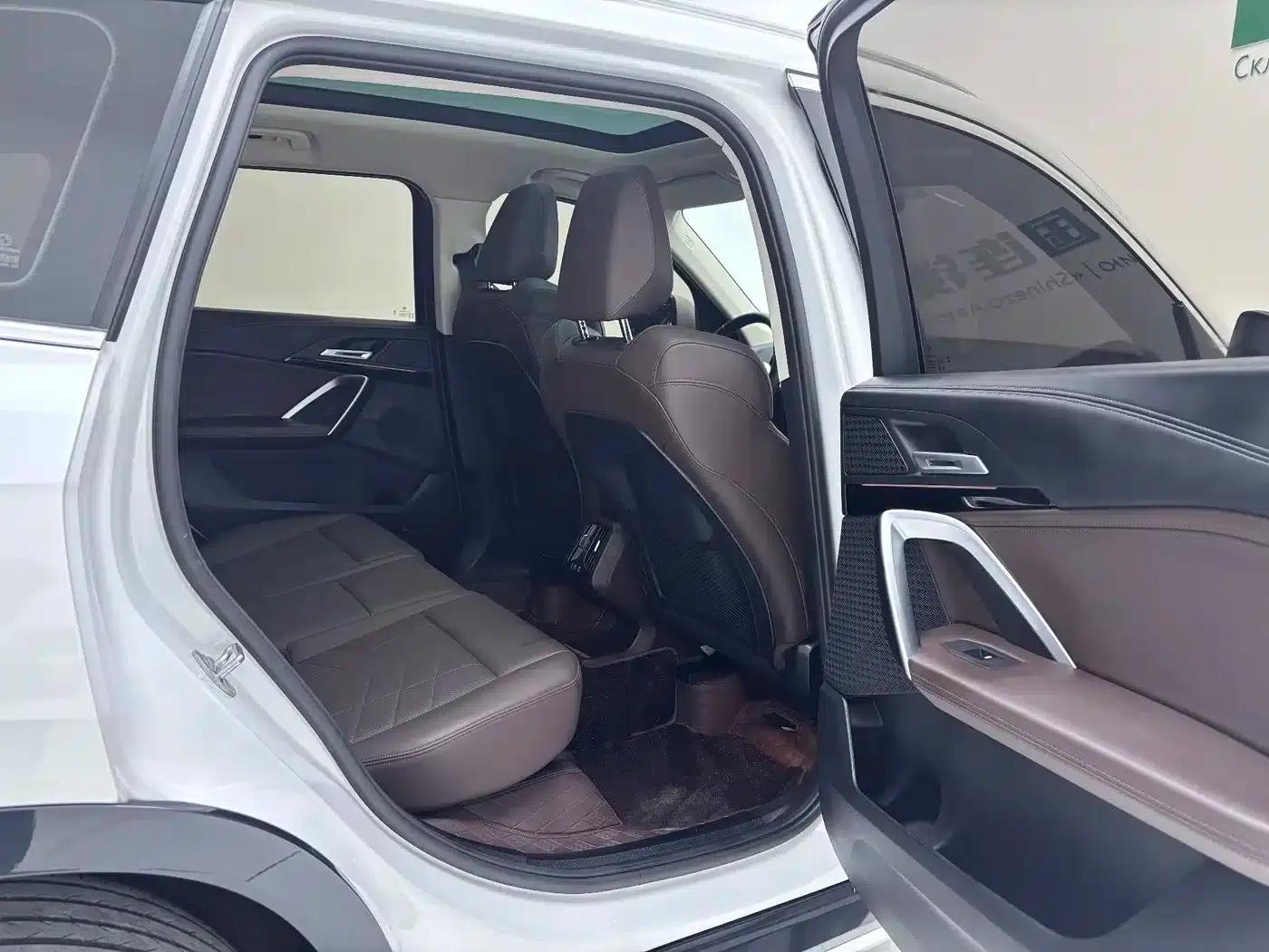 2023 BMW X1 sDrive20Li X Design Package — миниатюра 31