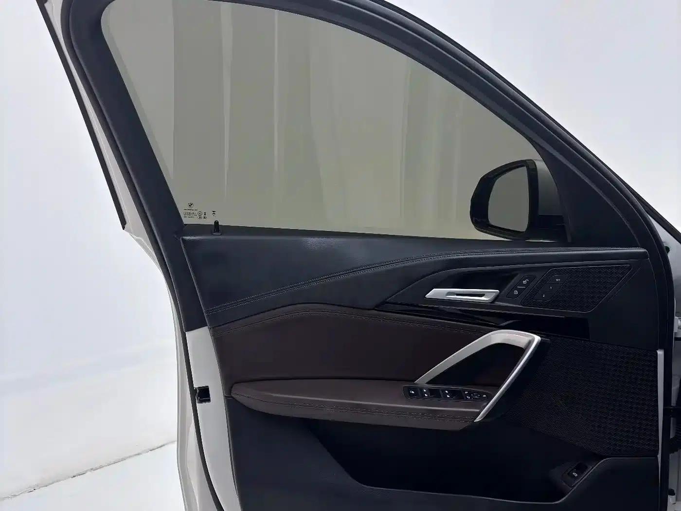 2023 BMW X1 sDrive20Li X Design Package — миниатюра 9