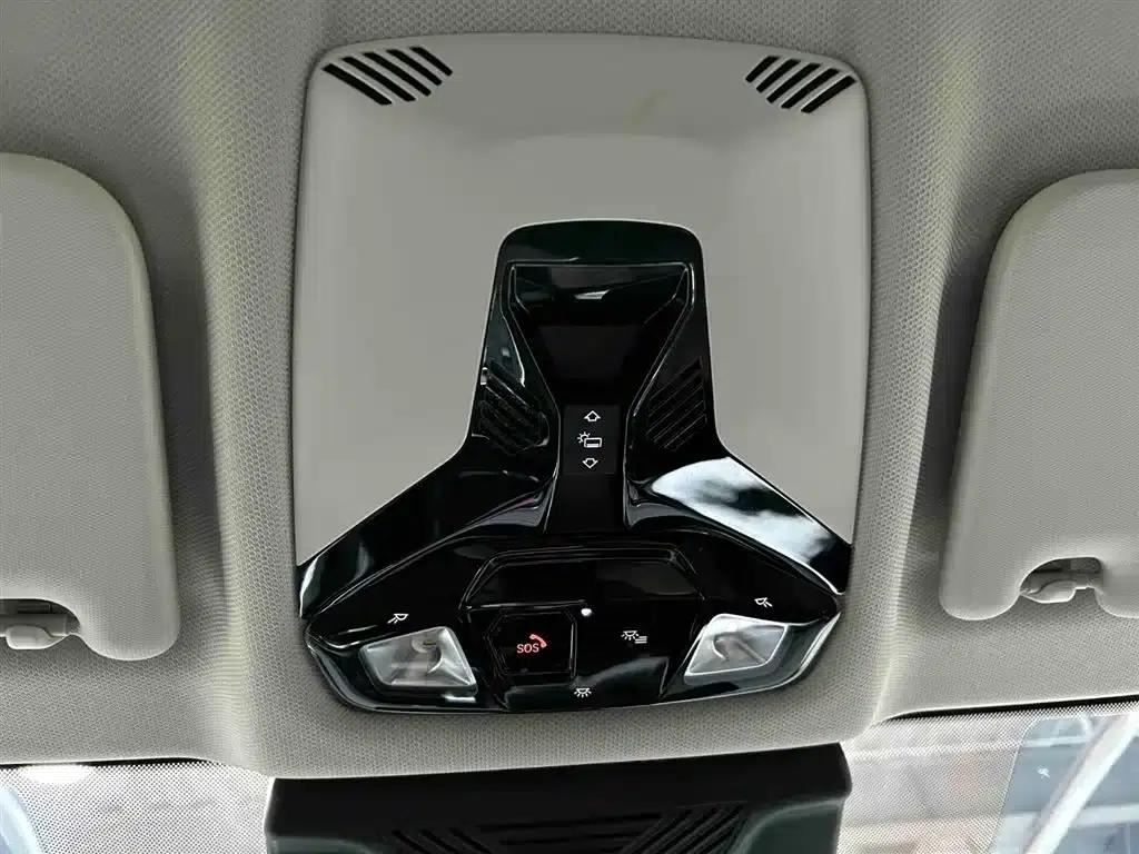 2023 BMW X1 sDrive20Li X Design Package — миниатюра 8