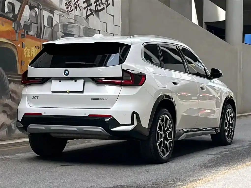 2023 BMW X1 sDrive25Li X Design Package — миниатюра 5