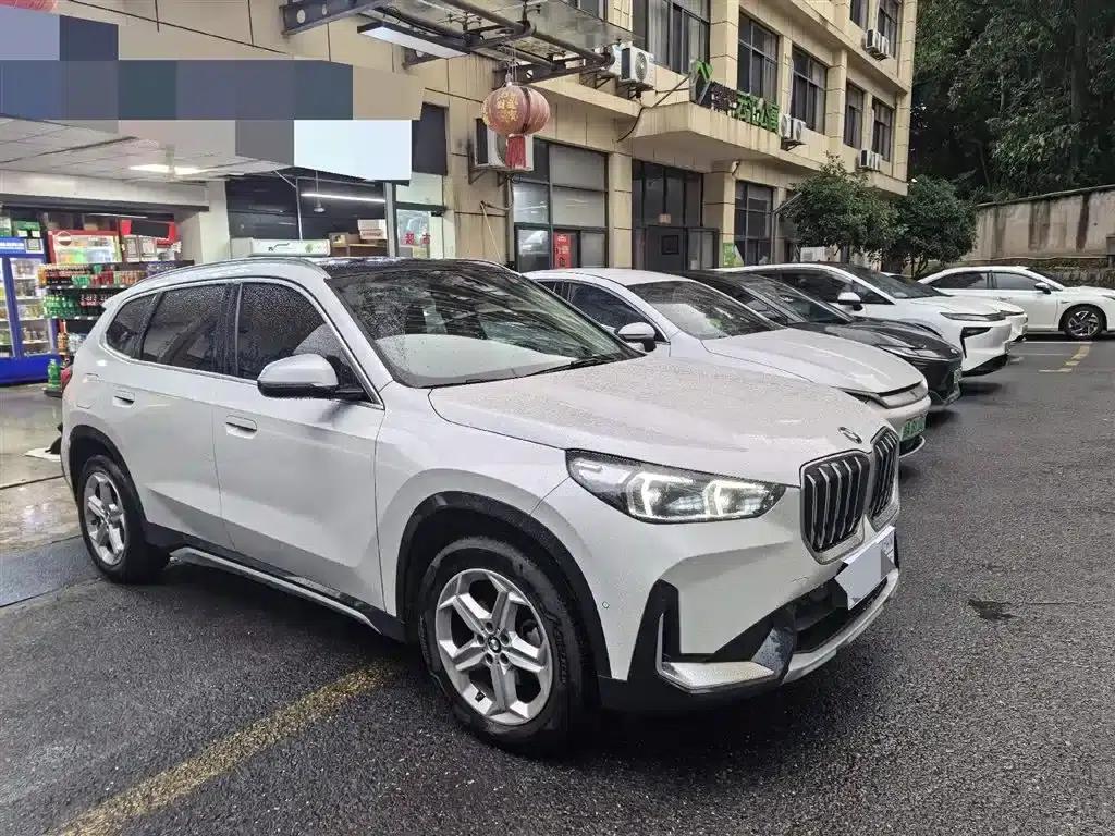 2023 BMW X1 sDrive20Li X Design Package — миниатюра 2
