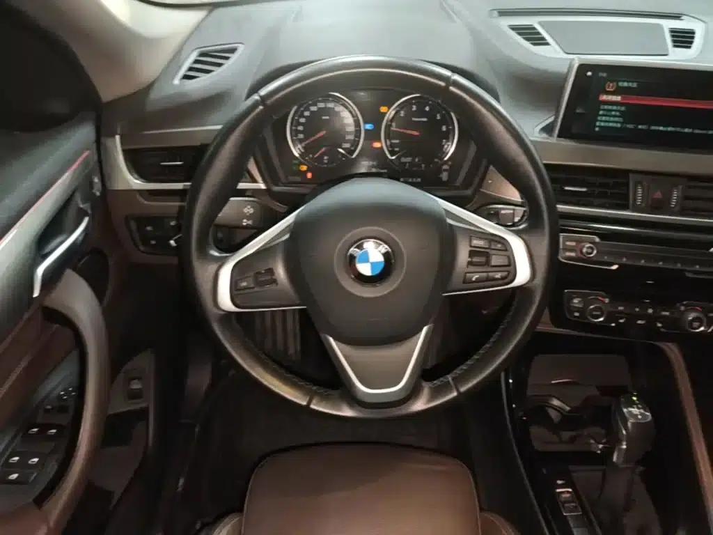 BMW X1 2019 xDrive20Li Premium — миниатюра 11