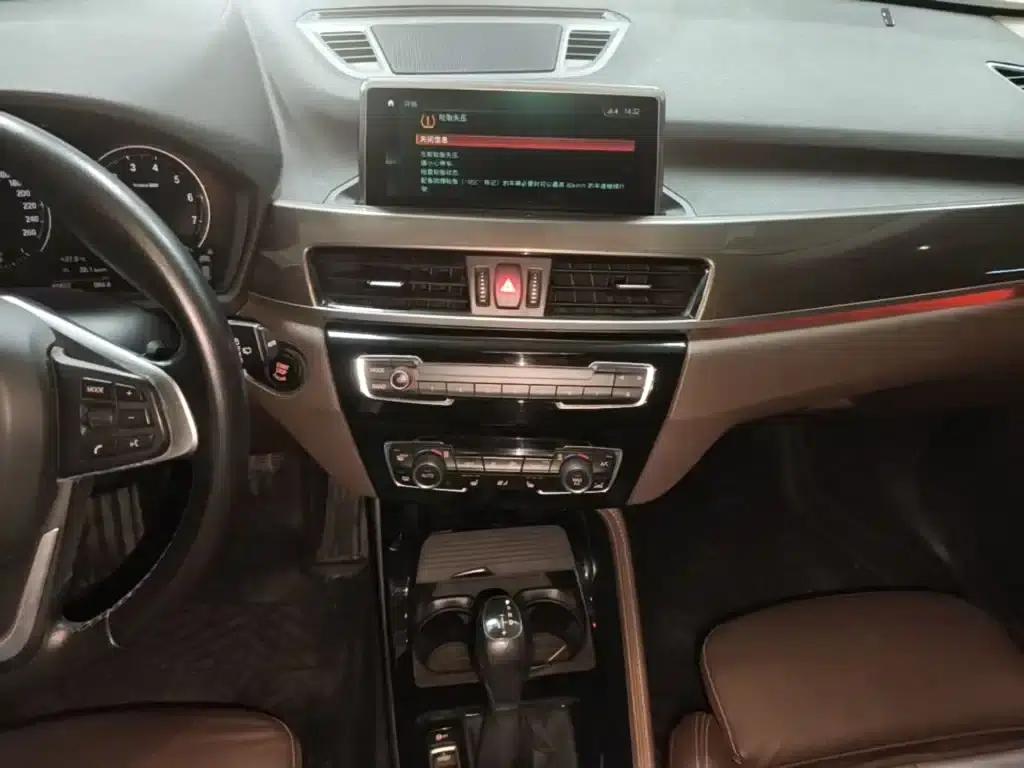 BMW X1 2019 xDrive20Li Premium — миниатюра 13