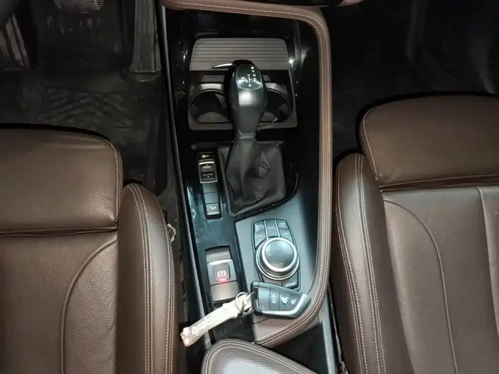 BMW X1 2019 xDrive20Li Premium — миниатюра 14