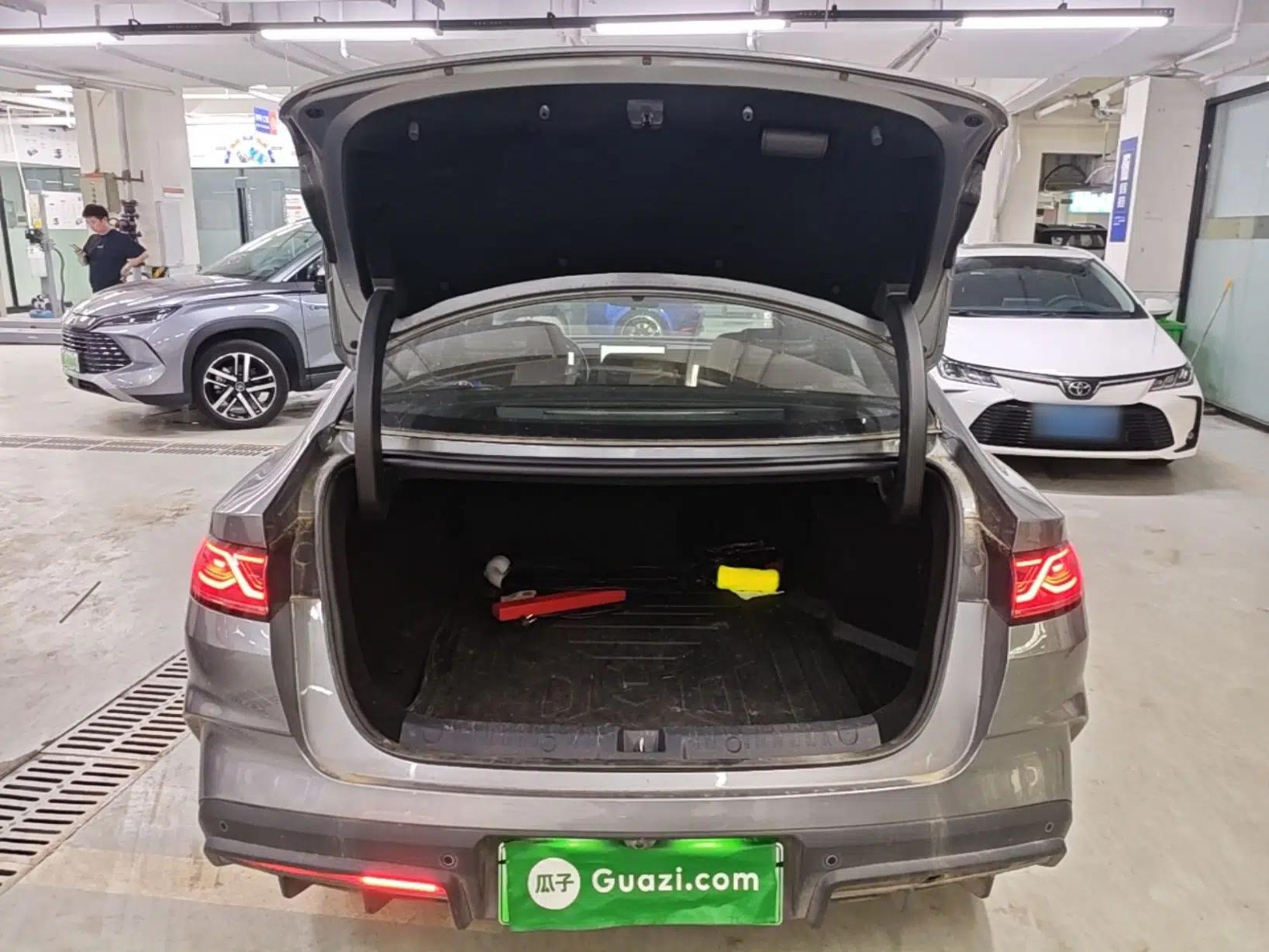 BYD Qin L 2025 DM-i Smart Drive 80KM Superior Model — миниатюра 22