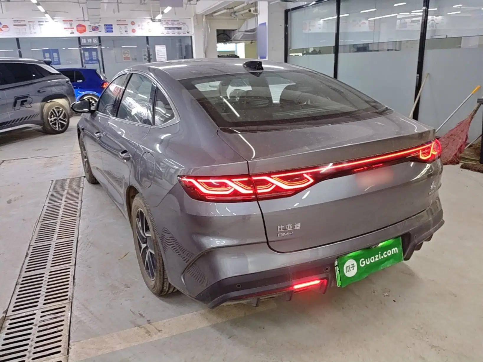 BYD Qin L 2025 DM-i Smart Drive 80KM Superior Model — миниатюра 4