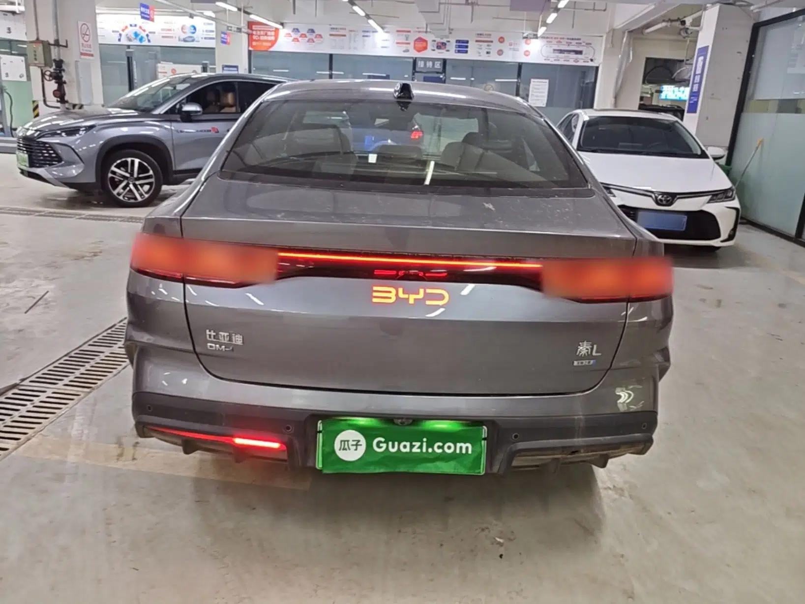 BYD Qin L 2025 DM-i Smart Drive 80KM Superior Model — миниатюра 5