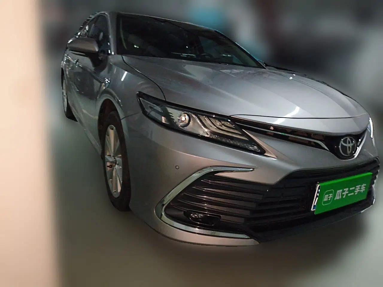 Toyota Camry 2021 2.0G Luxury Edition — миниатюра 3