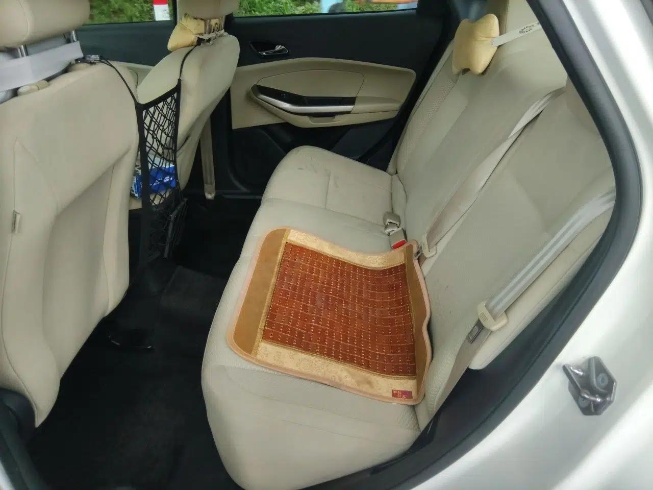 Ford Escort 2017 Revised Version 1.5L Automatic Comfort Edition — миниатюра 17