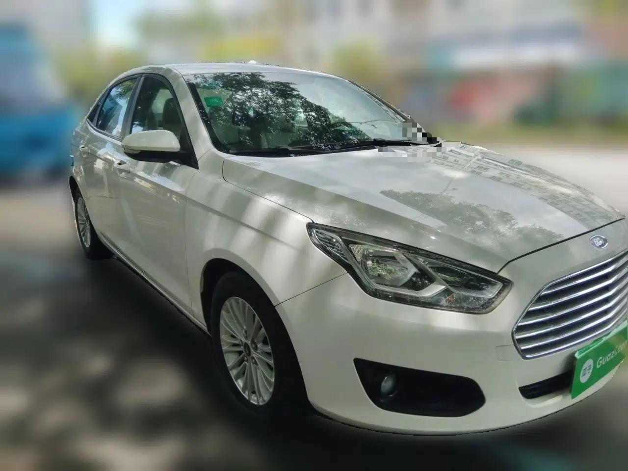 Ford Escort 2017 Revised Version 1.5L Automatic Comfort Edition — миниатюра 3