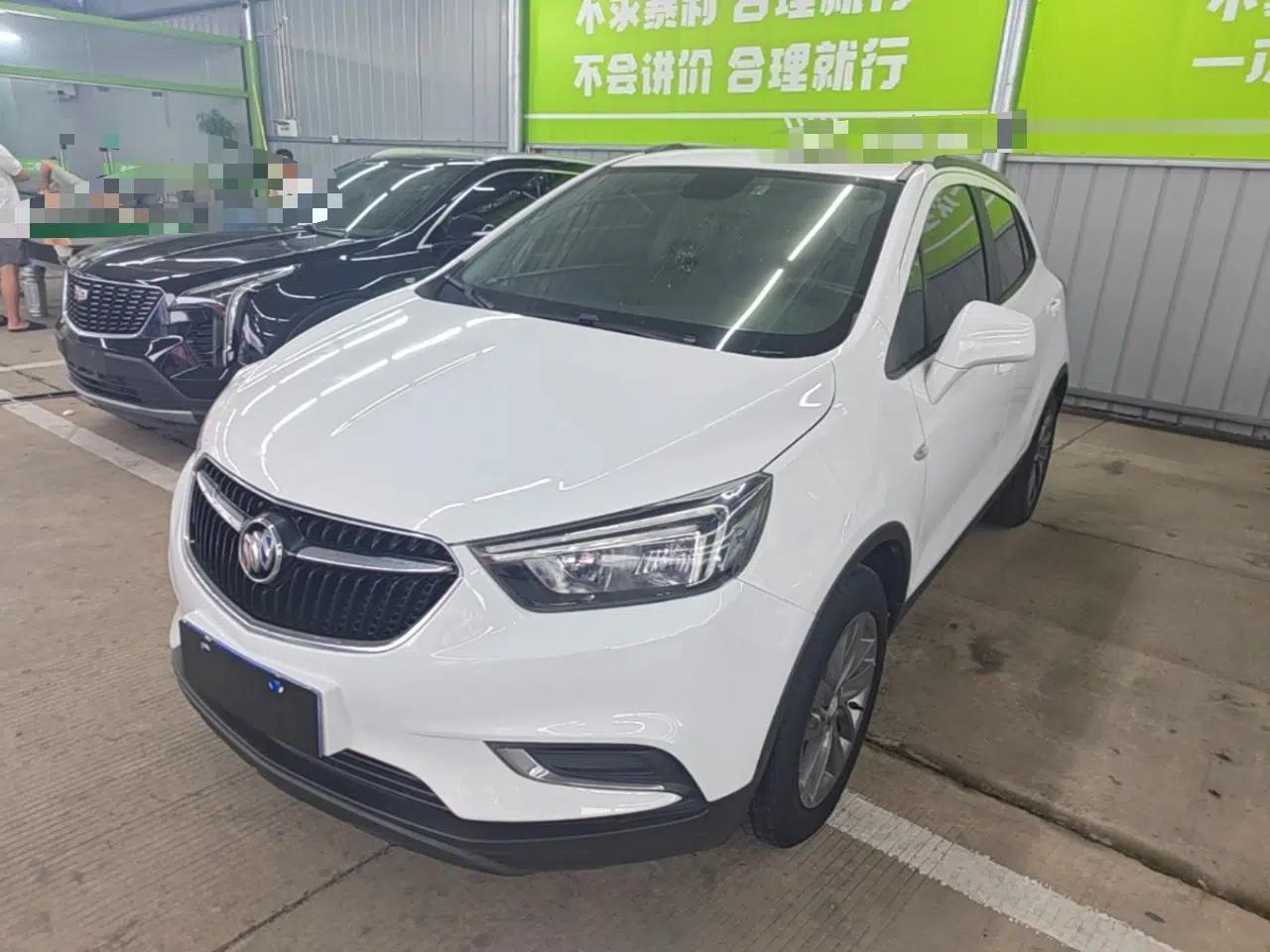 Buick Encore 2017 18T Automatic Two-Wheel Drive Urban Fashion Model — миниатюра 1
