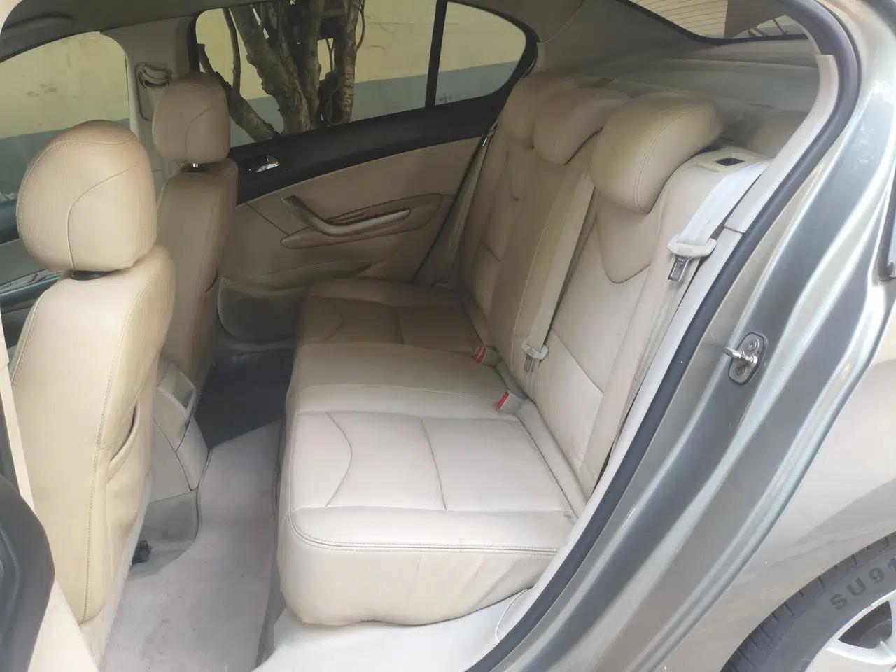 Peugeot 408 2011 1.6L Manual Comfort Edition — миниатюра 17