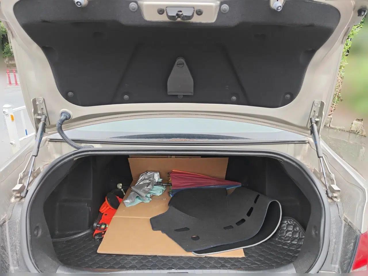Peugeot 408 2011 2.0L Manual Comfort Edition — миниатюра 19