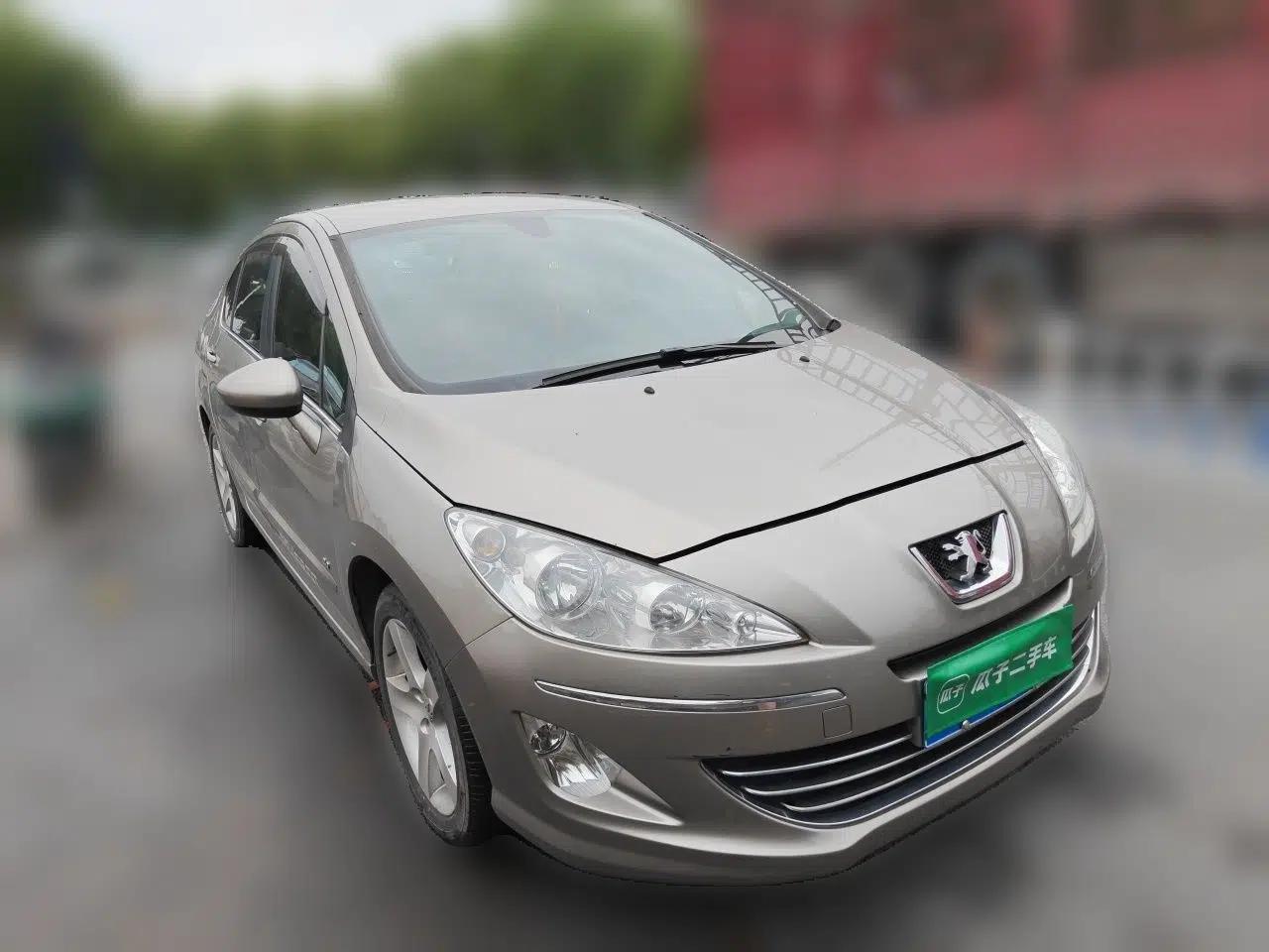 Peugeot 408 2011 2.0L Manual Comfort Edition — миниатюра 3