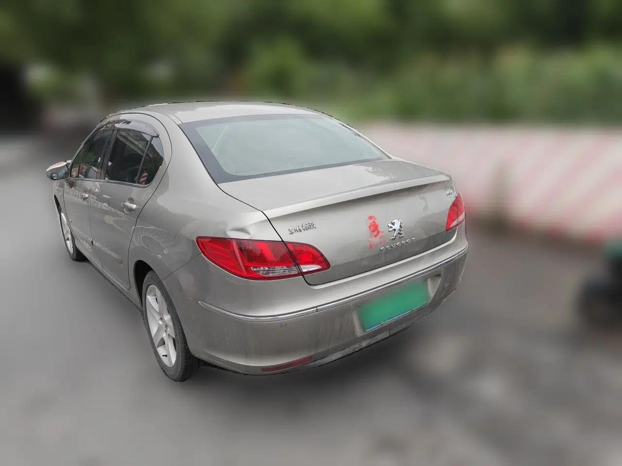 Peugeot 408 2011 2.0L Manual Comfort Edition — миниатюра 4