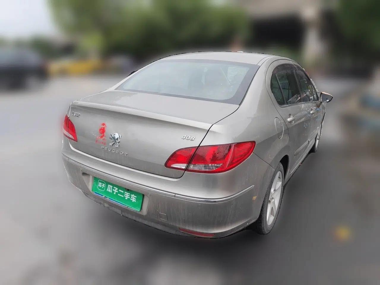 Peugeot 408 2011 2.0L Manual Comfort Edition — миниатюра 6