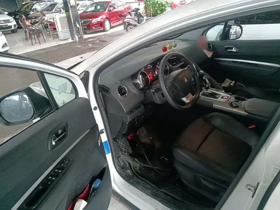 Peugeot 3008 2019 350THP Automatic Leading Edition — миниатюра 18