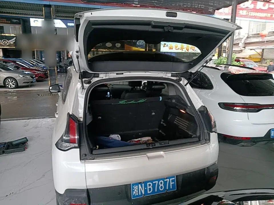 Peugeot 3008 2019 350THP Automatic Leading Edition — миниатюра 22