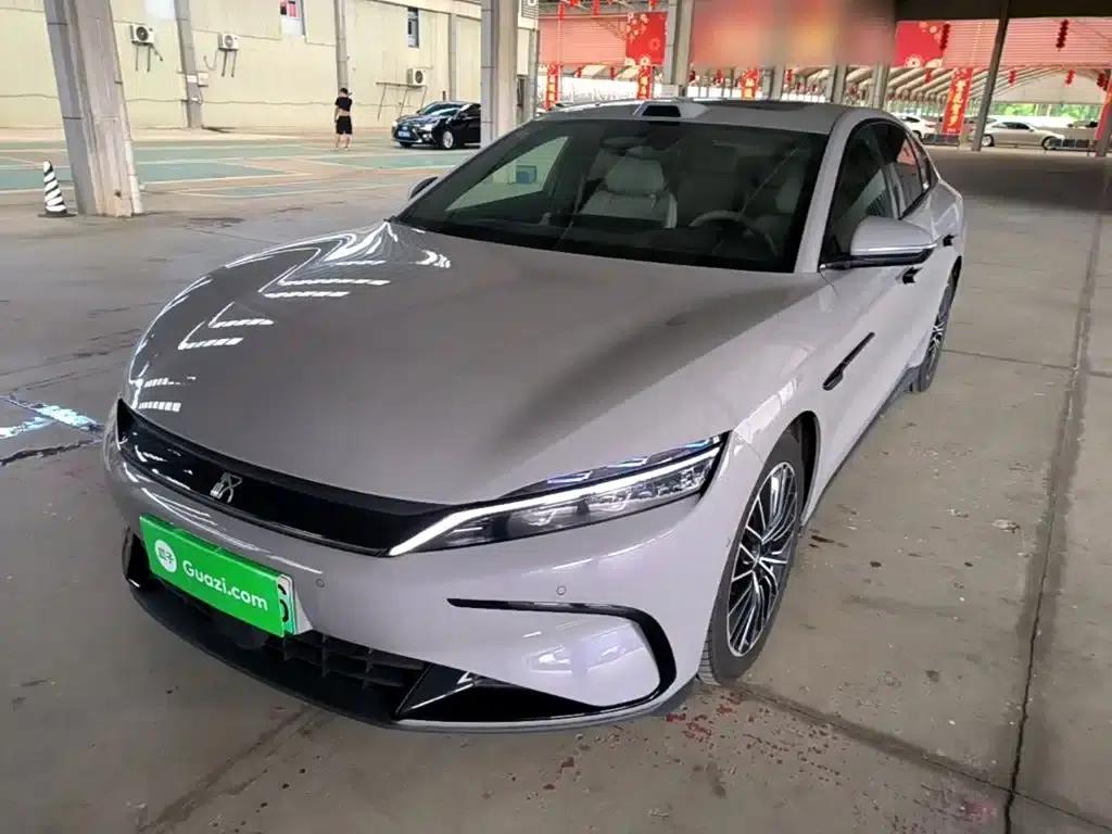 Han 2025 DM-i Intelligent Driving Edition Flagship Model with 125KM LiDAR — миниатюра 1