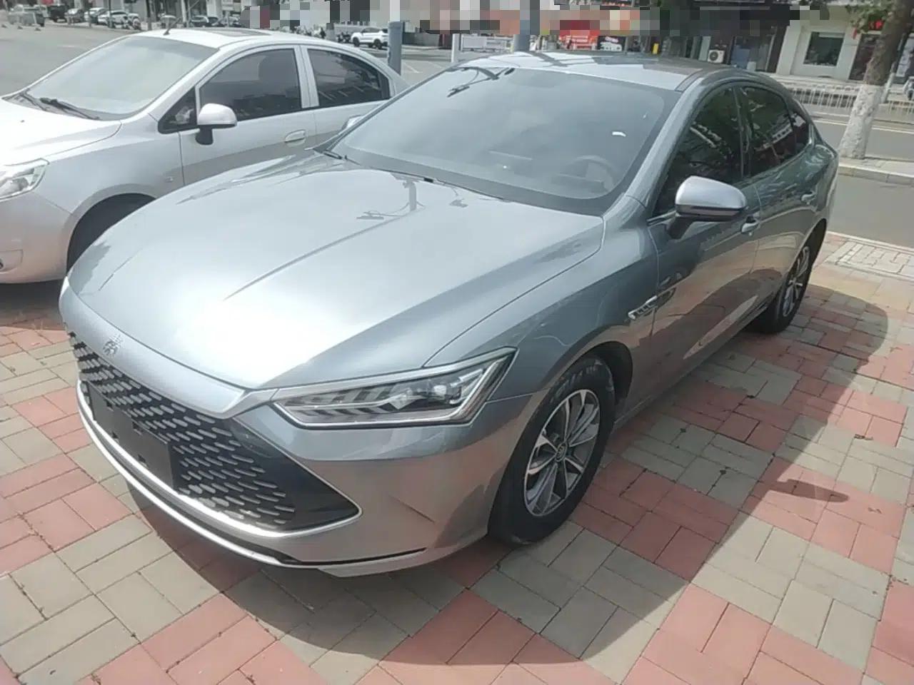 BYD Qin PLUS 2024 HONOR Edition DM-i 55KM Leading Model — миниатюра 1