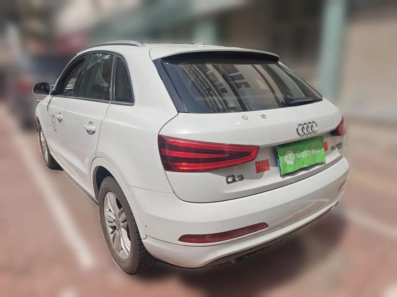 Audi Q3 2012 35 TFSI quattro Comfort Model — миниатюра 4