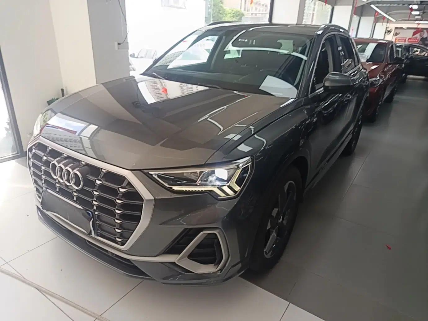 Audi Q3 2020 35 TFSI Fashion Dynamic Model — миниатюра 1