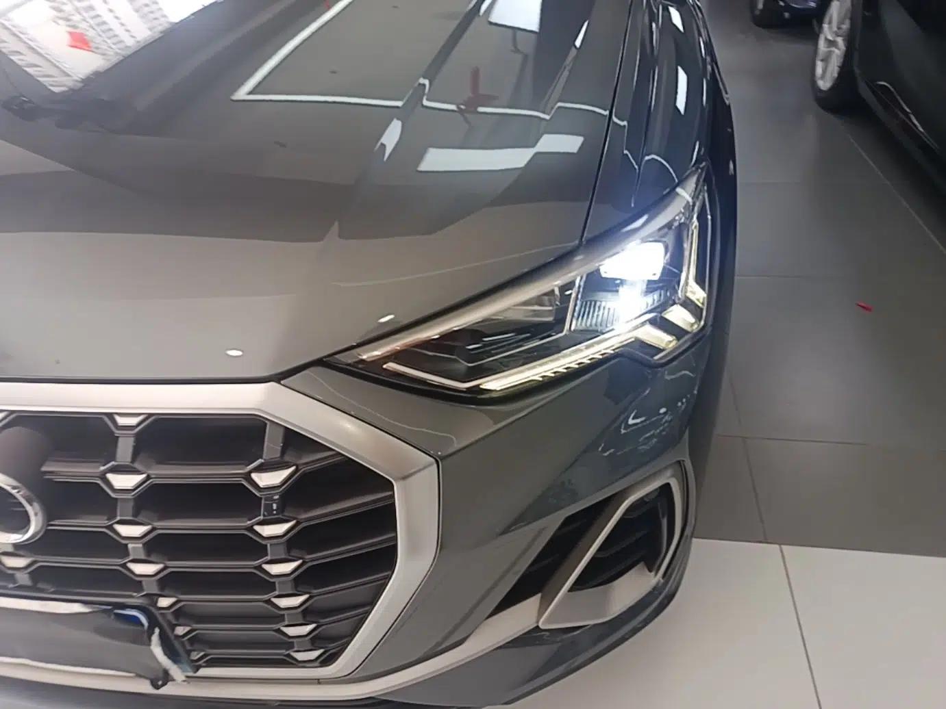 Audi Q3 2020 35 TFSI Fashion Dynamic Model — миниатюра 8