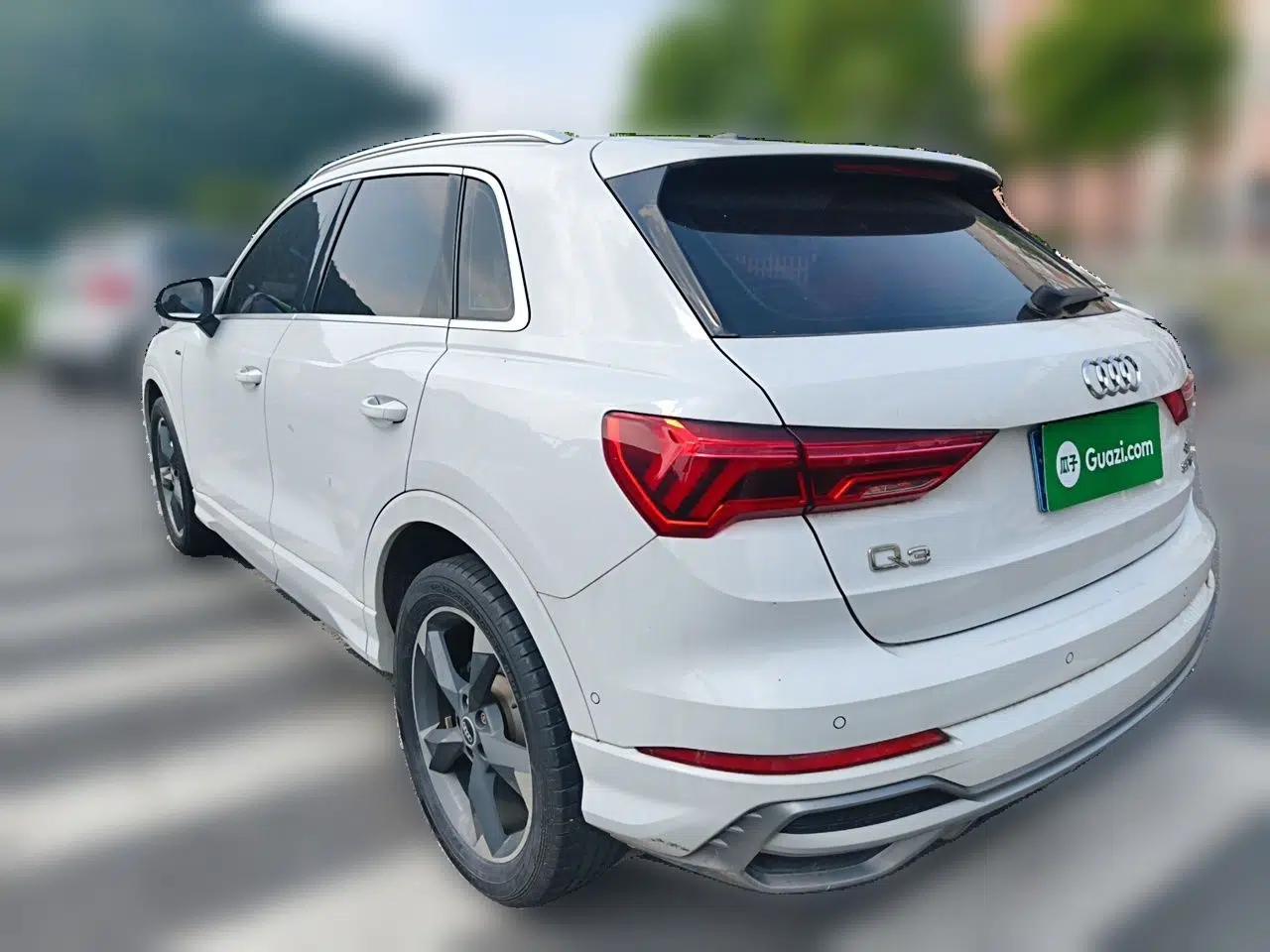 Audi Q3 2021 35 TFSI Fashion Dynamic Model — миниатюра 4