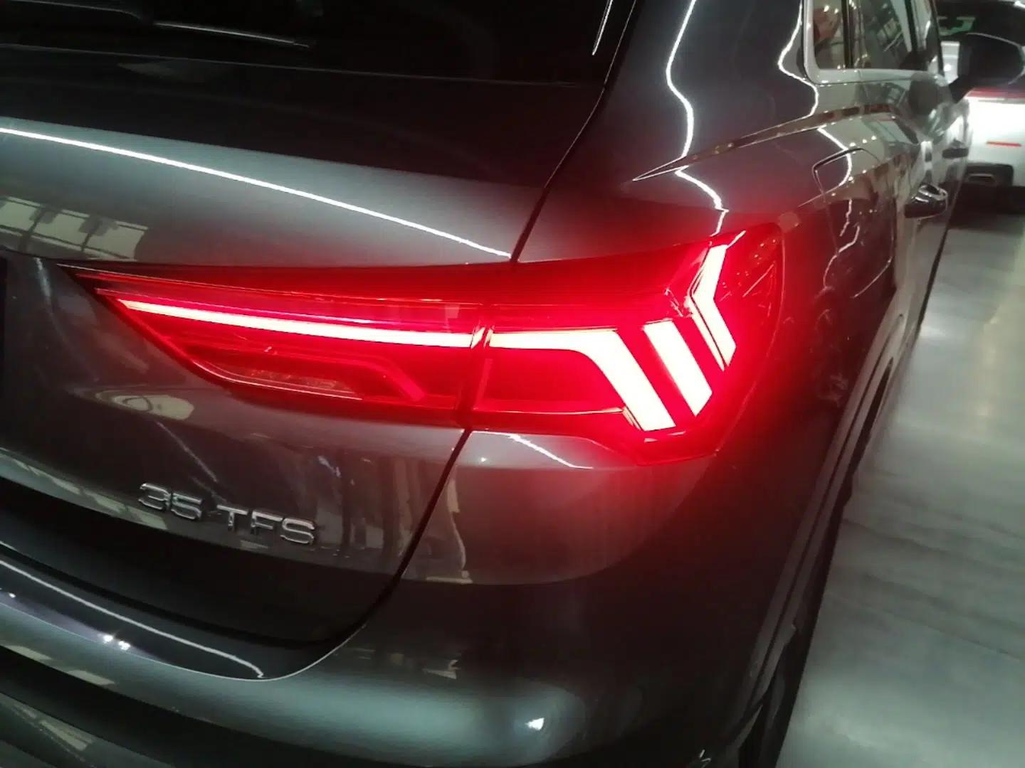 Audi Q3 2023 35 TFSI Fashion Dynamic Model (1.4T) — миниатюра 9