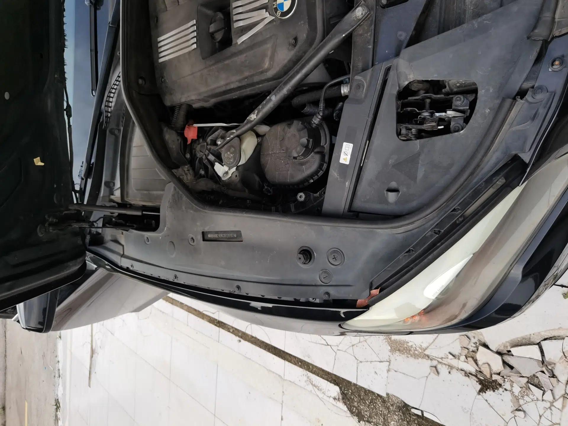 BMW 7 Series 2011 730Li Elegant Model — миниатюра 7