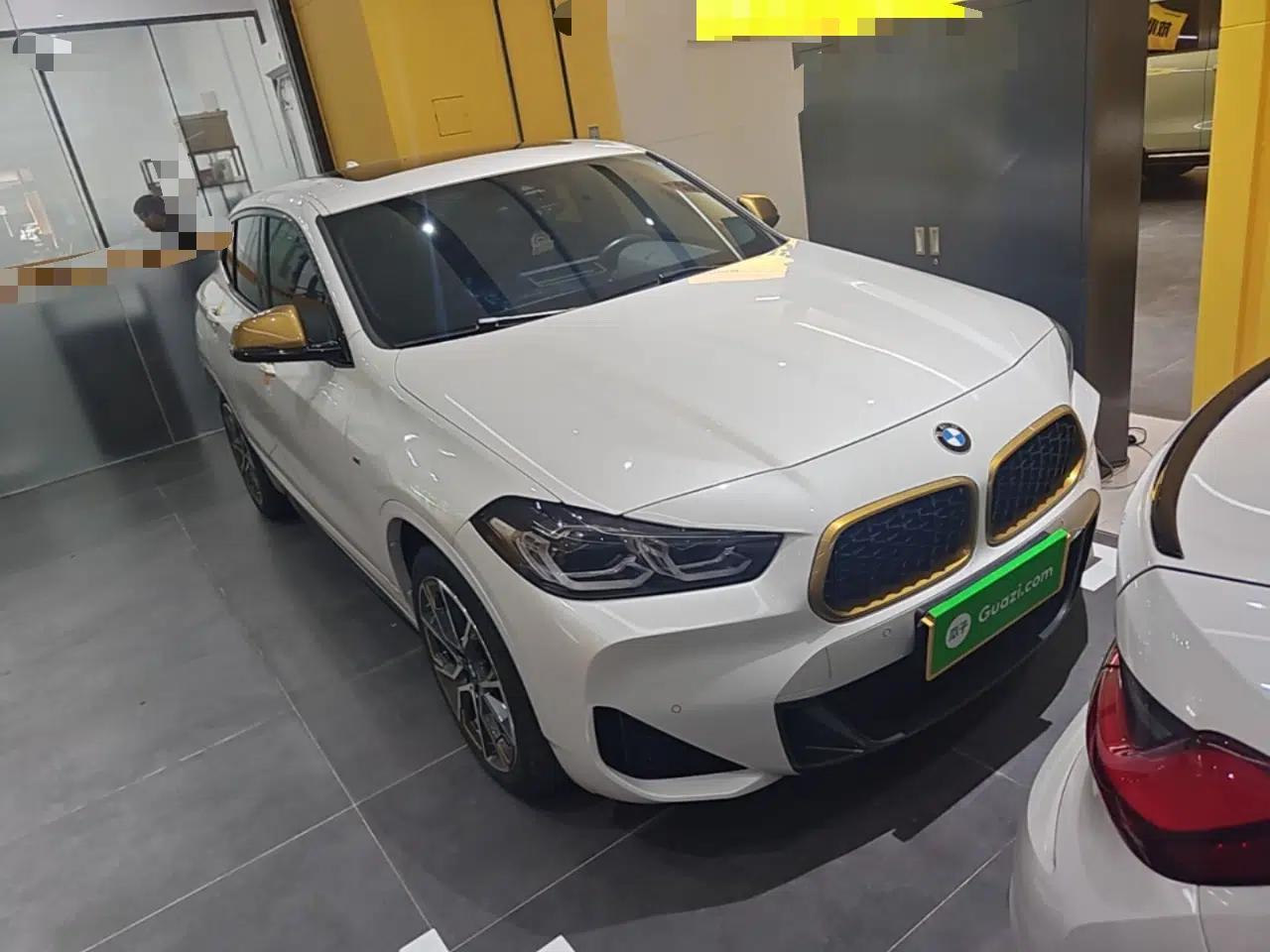 BMW X2 2023 xDrive 25i Shining Edition — миниатюра 3