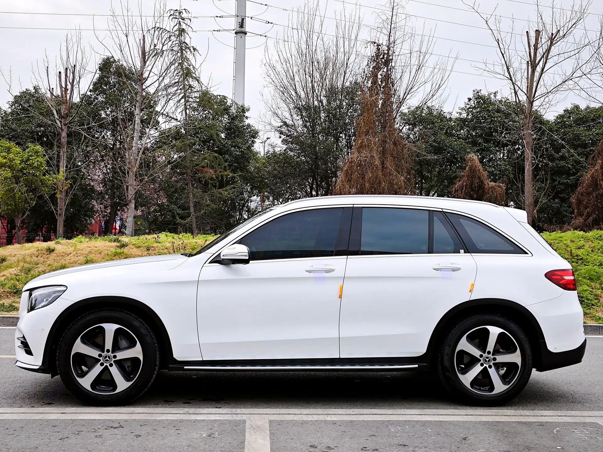 Mercedes-Benz GLC 2019 GLC 260 4MATIC Luxury Model — миниатюра 15