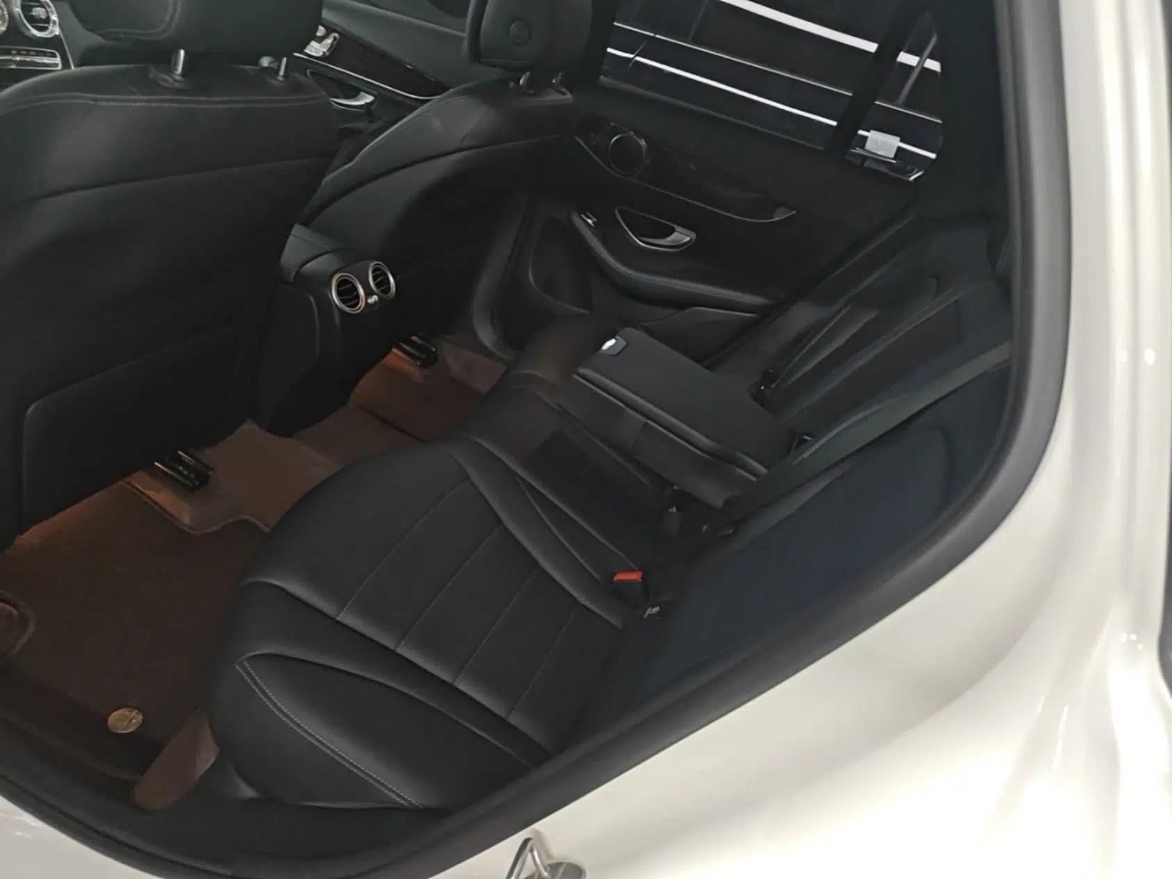 Mercedes-Benz GLC 2019 GLC 260 4MATIC Luxury Model — миниатюра 27