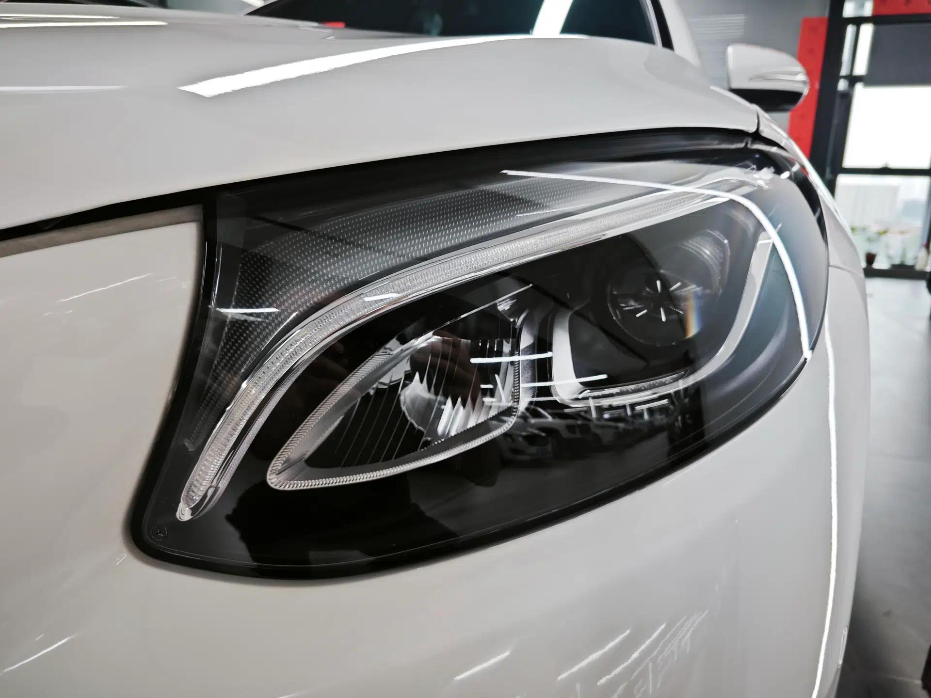 Mercedes-Benz GLC 2019 GLC 260 4MATIC Luxury Model — миниатюра 8