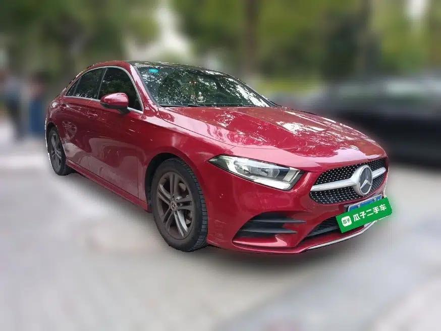 Mercedes-Benz A-Class 2020 Facelift A 180 L Sport Sedan Special Configuration — миниатюра 3