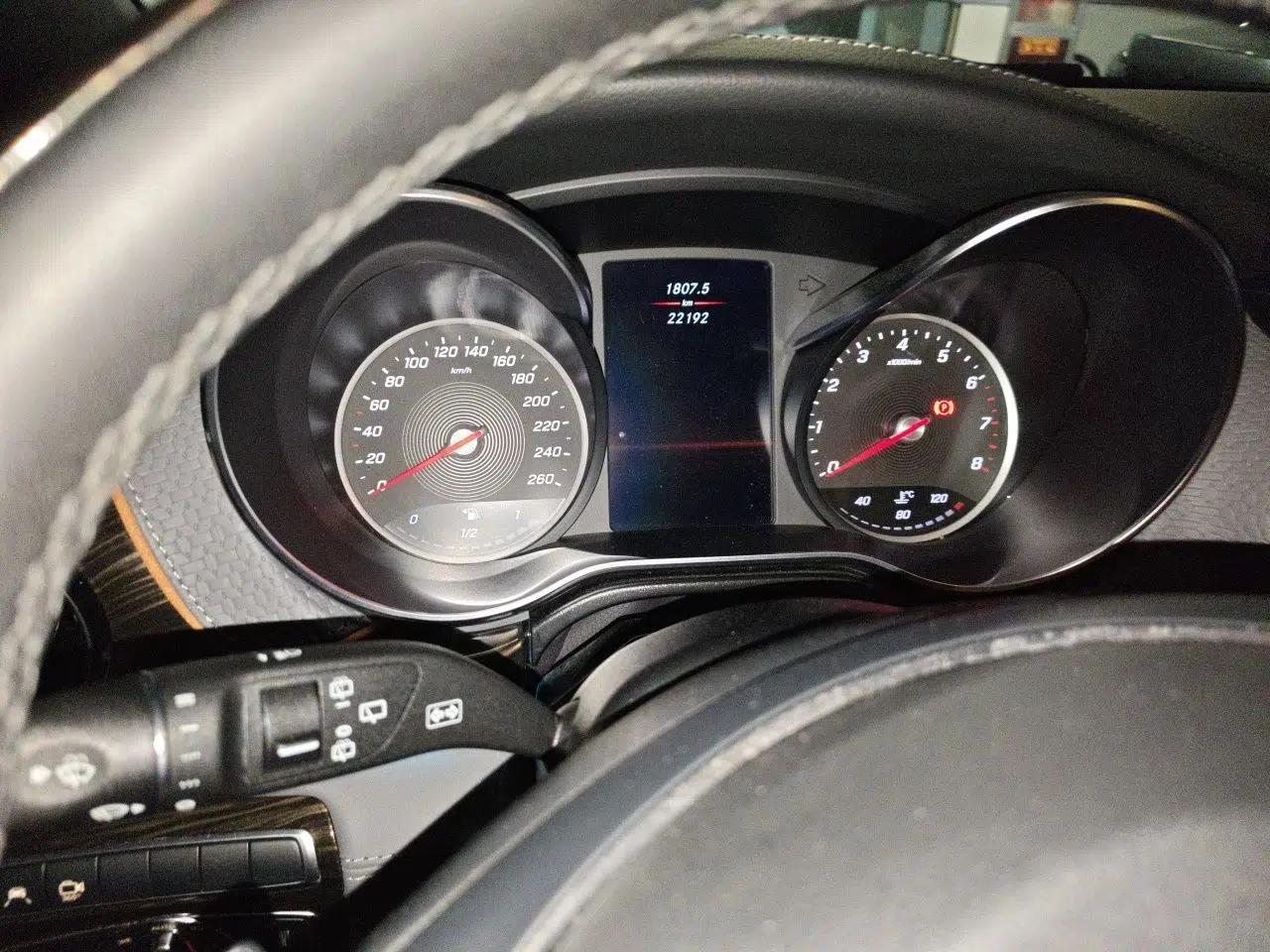Mercedes-Benz V-Class 2022 V 260 L Long Wheelbase Prestige Edition — миниатюра 11