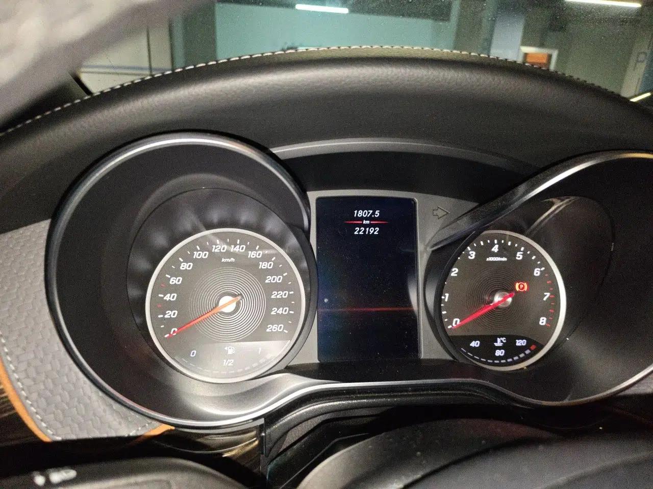 Mercedes-Benz V-Class 2022 V 260 L Long Wheelbase Prestige Edition — миниатюра 12