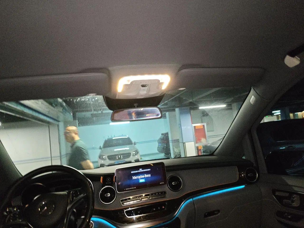 Mercedes-Benz V-Class 2022 V 260 L Long Wheelbase Prestige Edition — миниатюра 18