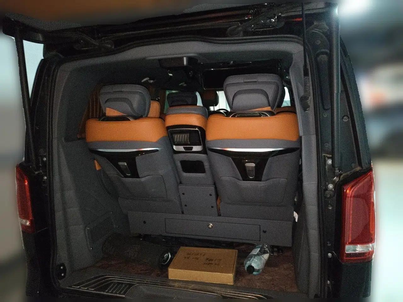 Mercedes-Benz V-Class 2022 V 260 L Long Wheelbase Prestige Edition — миниатюра 19