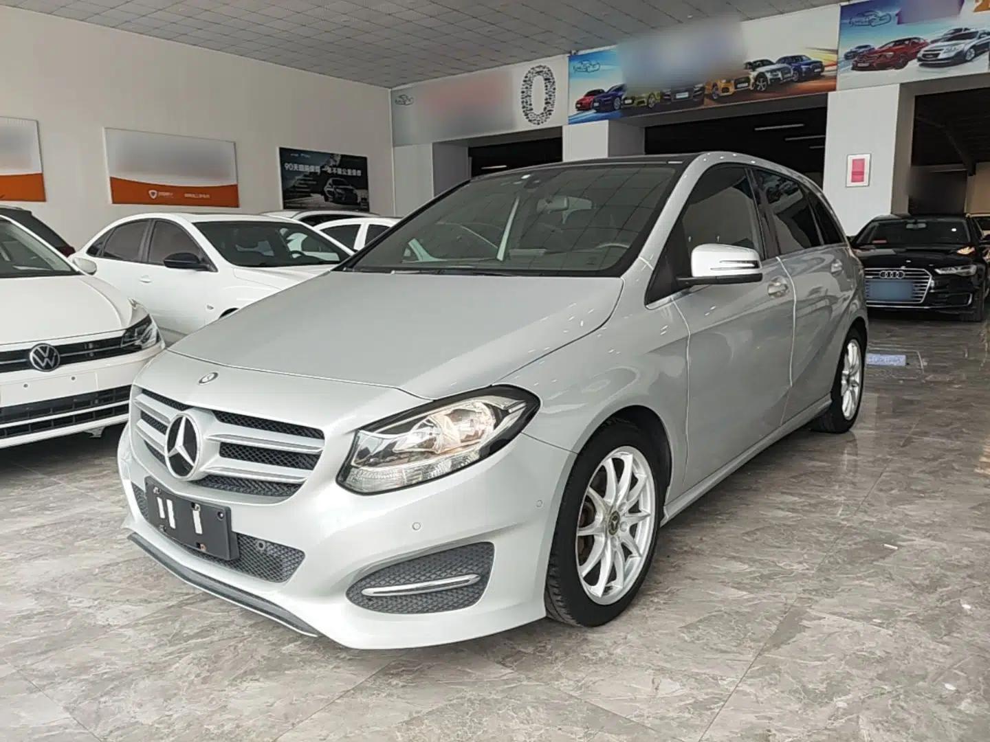 Mercedes-Benz B-Class 2015 B 200 Sport Edition — миниатюра 1