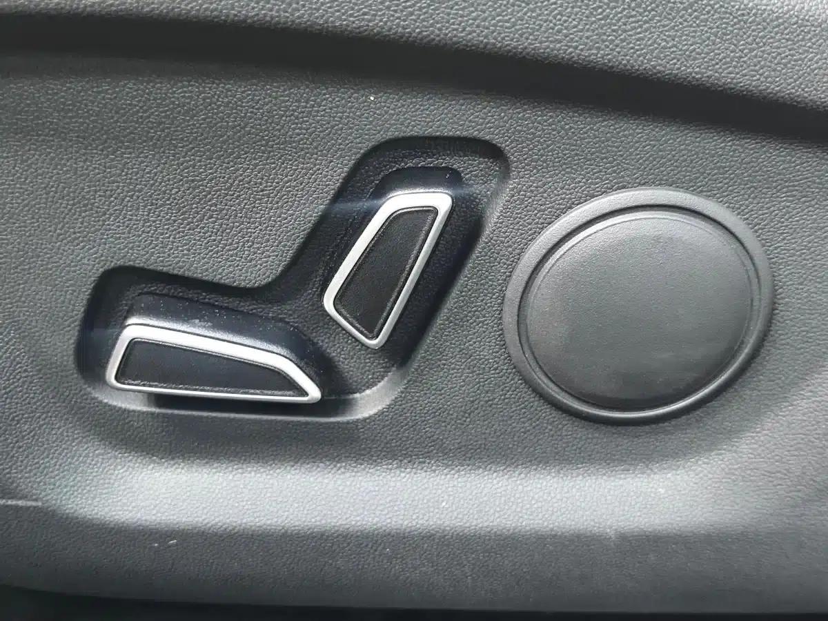 Changan UNI-Z 2026 1.5T Comfort Edition — миниатюра 12